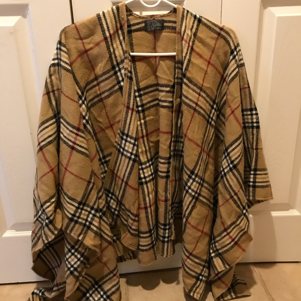 Beige/Black/Red Plaid Wrap